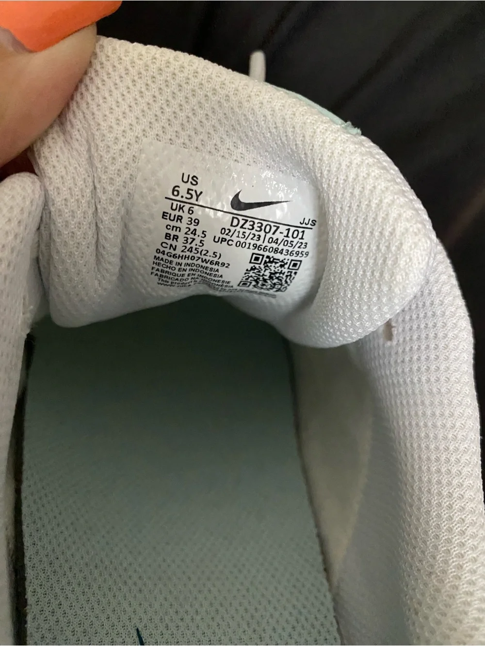 Nike Women’s Air Max in Pink, Cream, Mint - Picture 5 of 5